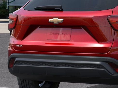 New 2026 Chevrolet Trax LS image 14
