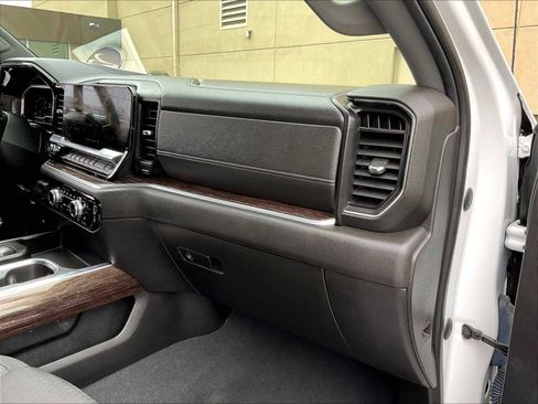 Used 2022 GMC Sierra 1500 Elevation w/ X31 Off-Road Package image 13