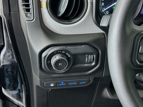 Used 2024 Jeep Wrangler Sport S w/ Convenience Group image 16