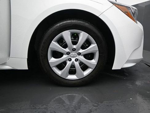 Used 2024 Toyota Corolla LE image 17