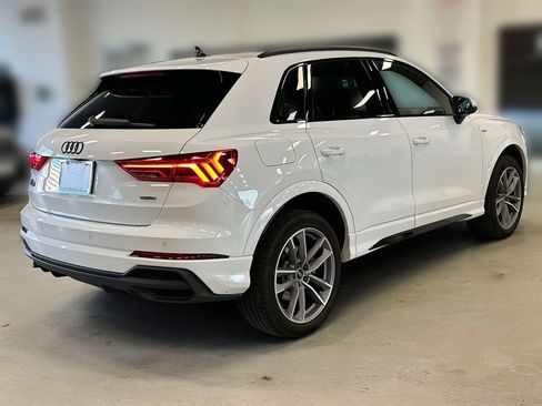 Used 2025 Audi Q3 2.0T Premium w/ Convenience Package AWD/4WD image 4