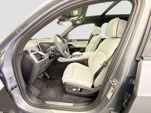 New 2026 BMW X5 sDrive40i image 18