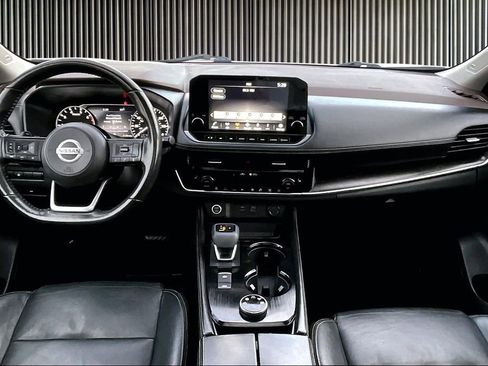 Used 2021 Nissan Rogue SL w/ Premium Package image 17