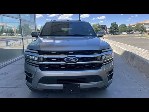 Used 2024 Ford Expedition Max Limited AWD/4WD image 3