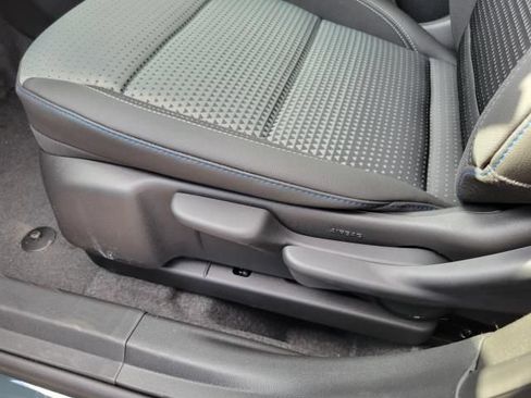New 2026 Chevrolet Trax LT w/ Sunroof Package FWD image 12