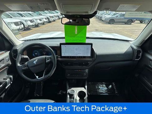 Certified 2025 Ford Bronco Sport Outer Banks w/ Outer Banks Tech Package+ AWD/4WD image 11