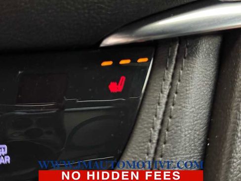 Used 2022 Cadillac XT5 Luxury image 35