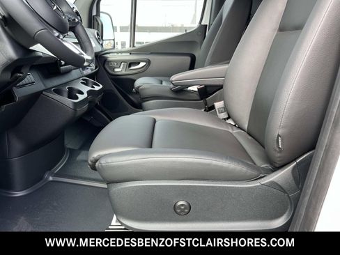 New 2025 Mercedes-Benz Sprinter 2500 image 22
