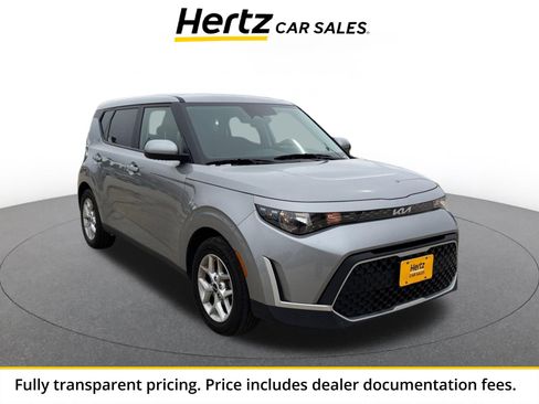 Used 2024 Kia Soul LX w/ Option Group 015 FWD image 1