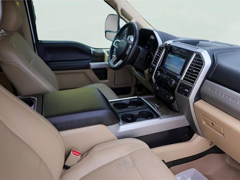 Used 2017 Ford F250 Lariat w/ Lariat Ultimate Package image 34