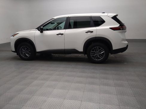 Used 2024 Nissan Rogue S image 3