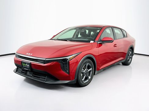 Used 2025 Kia K4 FWD image 3