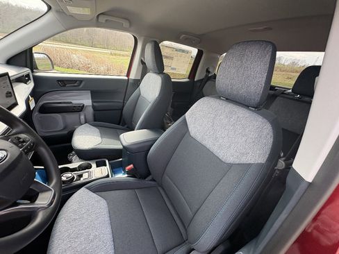 New 2026 Ford Maverick XLT image 31