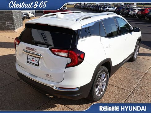 Used 2023 GMC Terrain SLT w/ Infotainment Package II AWD/4WD image 6
