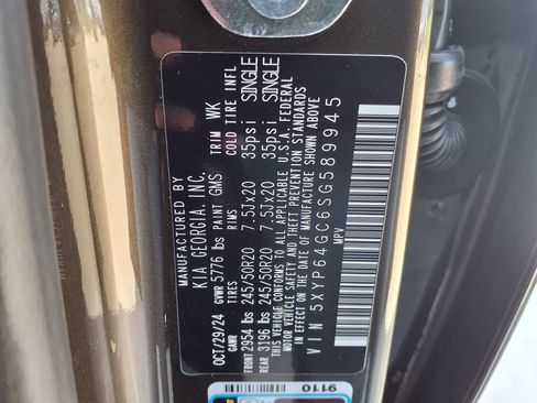 Used 2025 Kia Telluride S FWD image 37