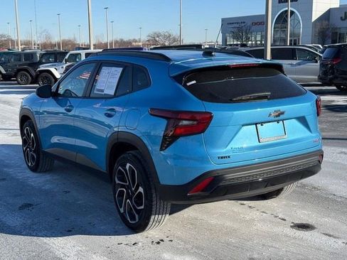 Used 2025 Chevrolet Trax RS w/ Driver Confidence Package image 5