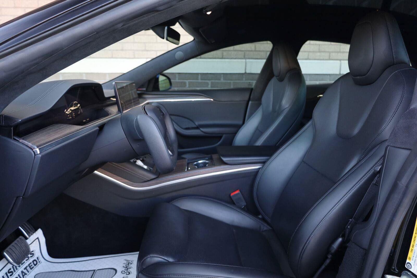 Used 2022 Tesla Model S Standard Range AWD/4WD image 17