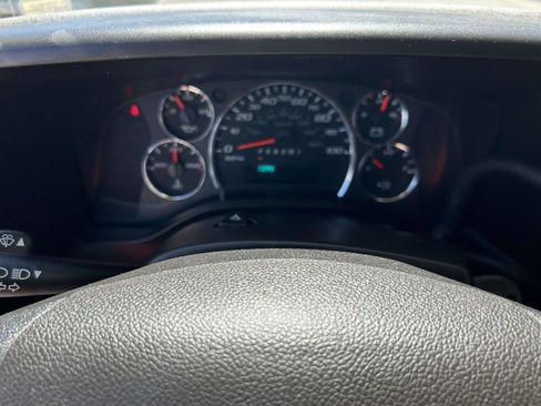 Used 2021 GMC Savana 2500 w/ Communications Package image 20