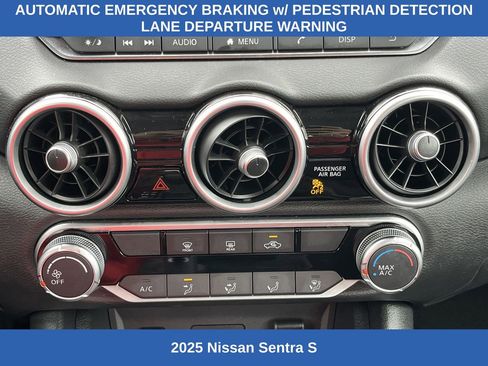 Used 2025 Nissan Sentra S image 5