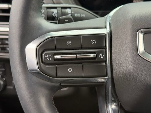 Used 2025 GMC Yukon Denali w/ Sun & Power Step Package AWD/4WD image 42