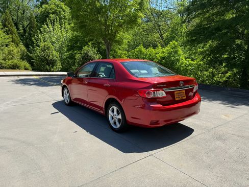 Used 2013 Toyota Corolla LE FWD image 3