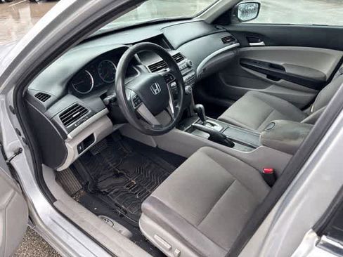 Used 2012 Honda Accord LX image 9