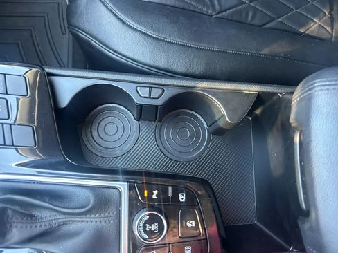 Used 2023 Kia Sportage EX AWD/4WD image 17