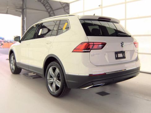 Used 2020 Volkswagen Tiguan SEL AWD/4WD image 2