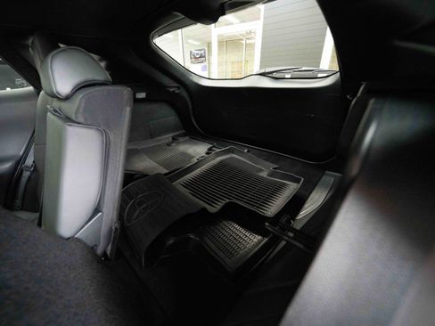 Used 2023 Toyota Venza Limited AWD/4WD image 24