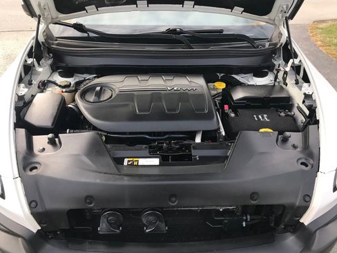 Used 2016 Jeep Cherokee Trailhawk w/ Comfort/Convenience Group image 61