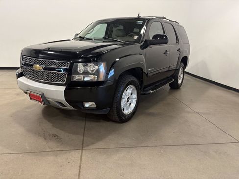 Used 2010 Chevrolet Tahoe LT w/ Luxury Package AWD/4WD image 6
