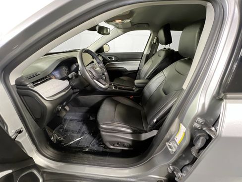 Used 2022 Jeep Compass Latitude AWD/4WD image 19