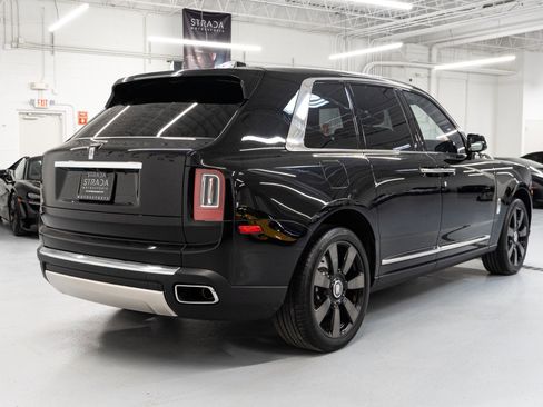 Used 2022 Rolls-Royce Cullinan image 8