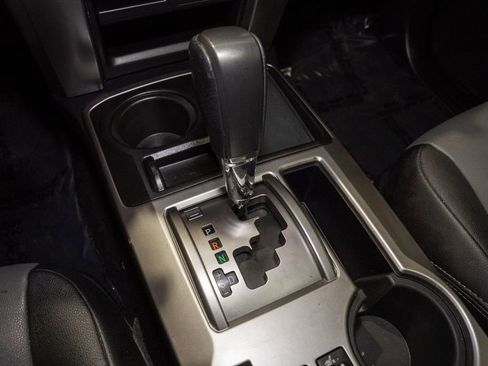 Used 2019 Toyota 4Runner SR5 Premium image 16