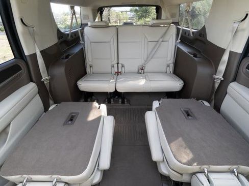 Used 2022 GMC Yukon XL Denali image 26