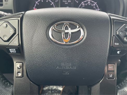 Used 2023 Toyota 4Runner 40th Anniversary SE image 18