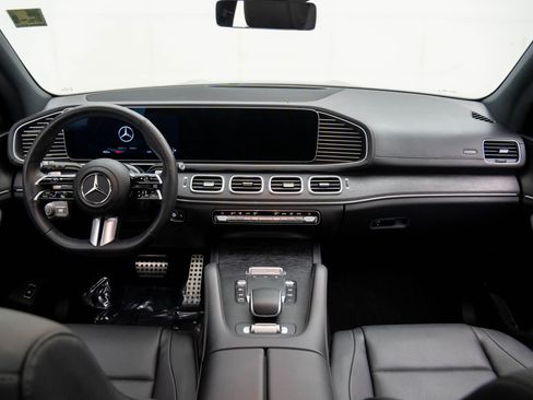 New 2025 Mercedes-Benz GLS 450 GLS 450 image 10