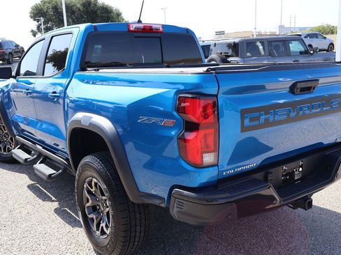 Used 2023 Chevrolet Colorado ZR2 w/ ZR2 Convenience Package III AWD/4WD image 5
