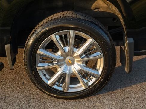 Used 2023 Chevrolet Silverado 1500 High Country AWD/4WD image 9