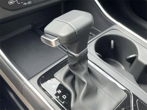 New 2026 Kia Carnival EX image 40