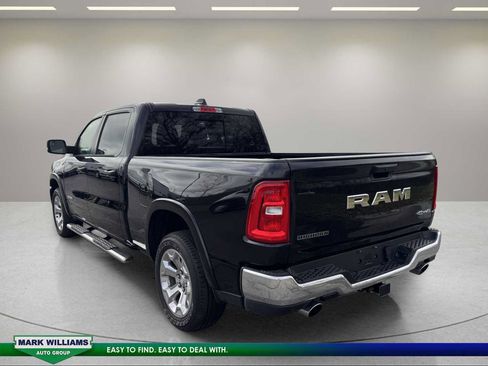 Used 2025 RAM 1500 Big Horn AWD/4WD image 4