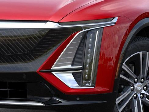 New 2026 Cadillac Lyriq Premium Luxury RWD image 10