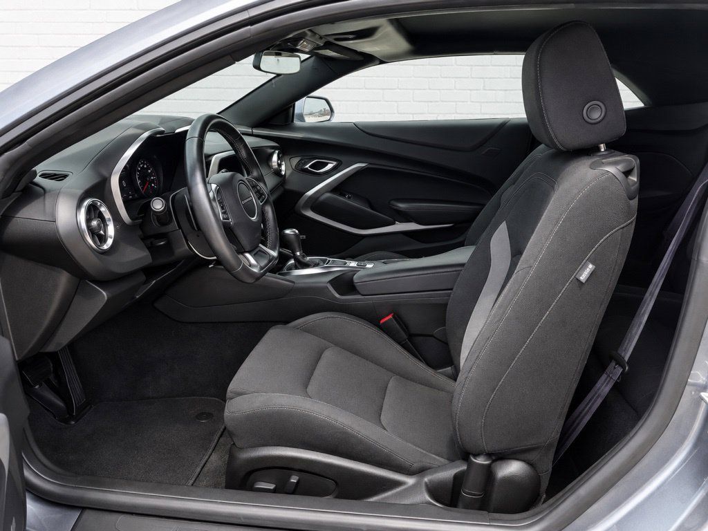 Used 2022 Chevrolet Camaro SS RWD image 8