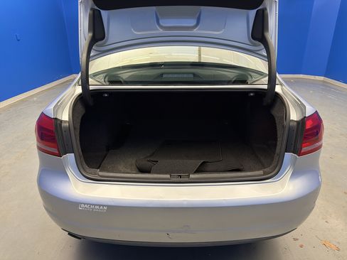 Used 2013 Volkswagen Passat 2.5 SE image 25