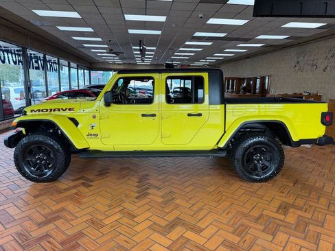 Used 2023 Jeep Gladiator Mojave w/ Trailer Tow Package AWD/4WD image 7