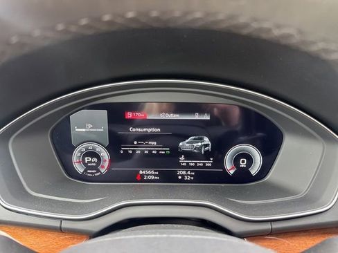 Used 2022 Audi Q5 2.0T Premium Plus image 3