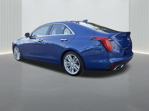 Used 2022 Cadillac CT4 Premium Luxury RWD image 4