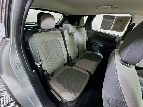 Used 2022 Ford Escape SE w/ SE Sport Appearance Package AWD/4WD image 31