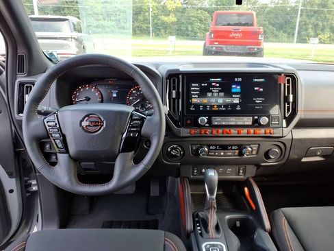 Used 2026 Nissan Frontier PRO-4X w/ Pro-4x Convenience Package AWD/4WD image 8
