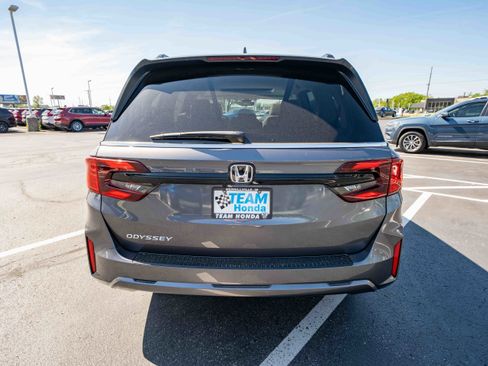 New 2026 Honda Odyssey EX-L image 5